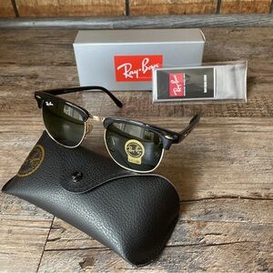 Clubmaster Classic Men’s Green and Gold Sunglasses (G-15 Lenses) 51-21mm